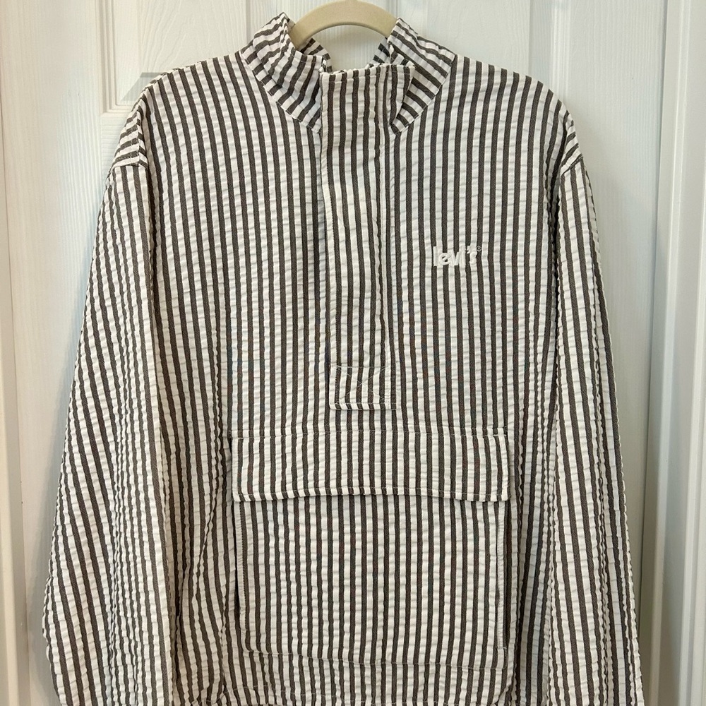 Levi’s Men’s Quarter Zip Striped Pullover Jacket - Gray & White size small